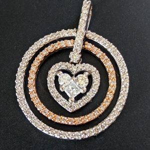 Great Valentine's Day Gift for yourself❤️ Gorgeous Retired Effy Diamond Pendant